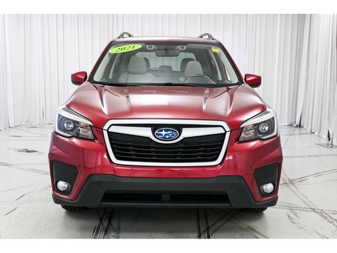 Used 2021 Subaru Forester Premium AWD/4WD image 3