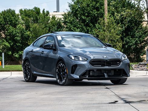 Used 2025 BMW M235i xDrive w/ Premium Package image 2