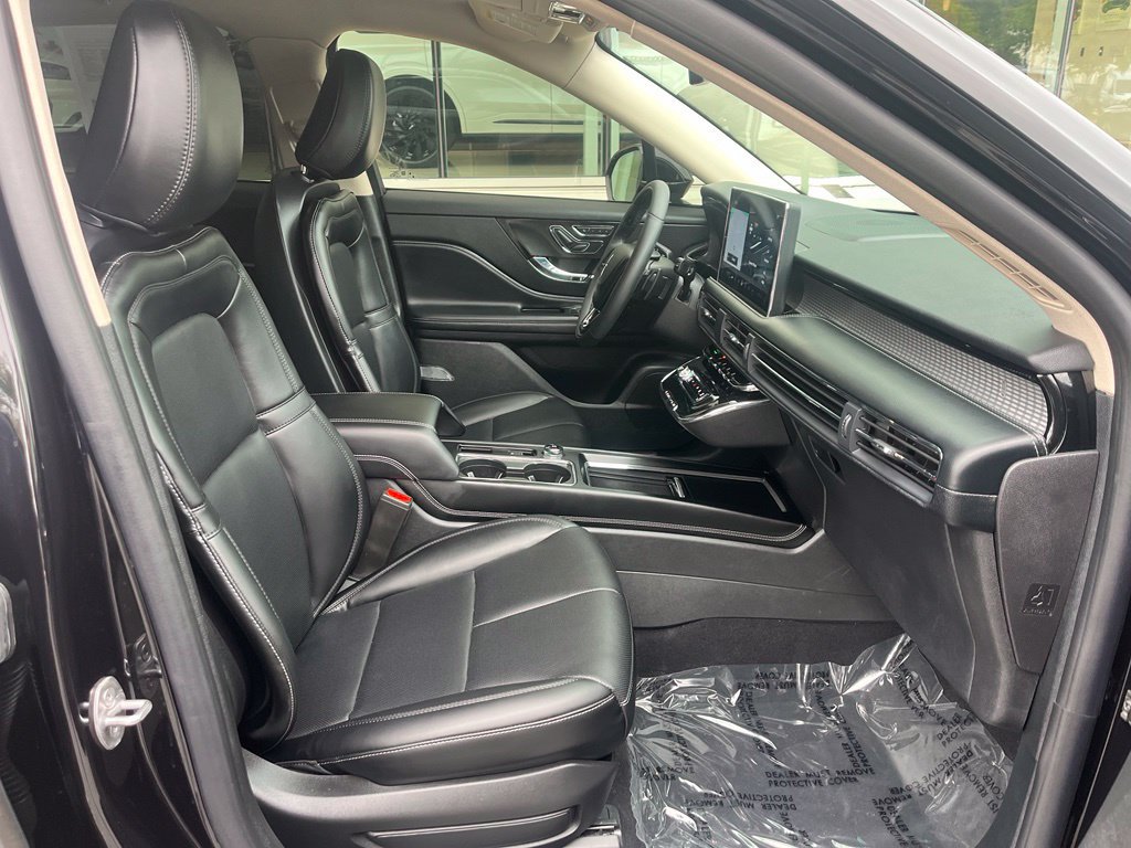 Certified 2023 Lincoln Corsair AWD w/ Equipment Group 101A image 21