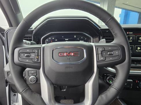 New 2026 GMC Sierra 1500 Elevation w/ Preferred Package AWD/4WD image 17