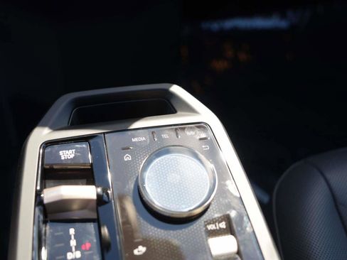 Certified 2025 BMW iX xDrive50 image 23