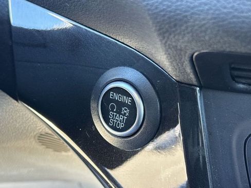 Used 2019 Ford Escape Titanium image 16