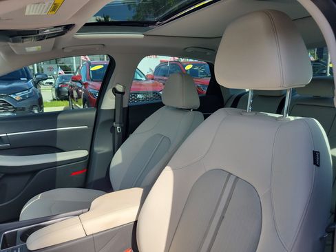 Used 2024 Hyundai Sonata SEL w/ Convenience Package FWD image 20