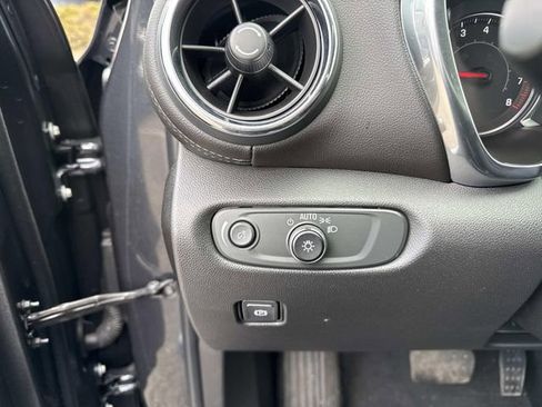 Used 2022 Chevrolet Blazer LT image 26