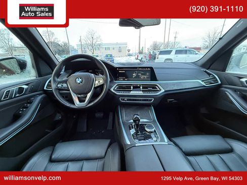 Used 2022 BMW X5 xDrive45e w/ Parking Assistance Package image 18