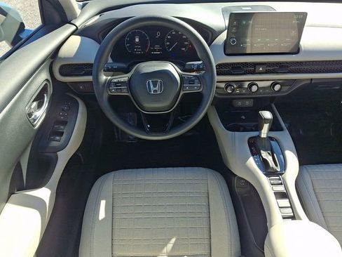 Certified 2026 Honda HR-V LX image 11