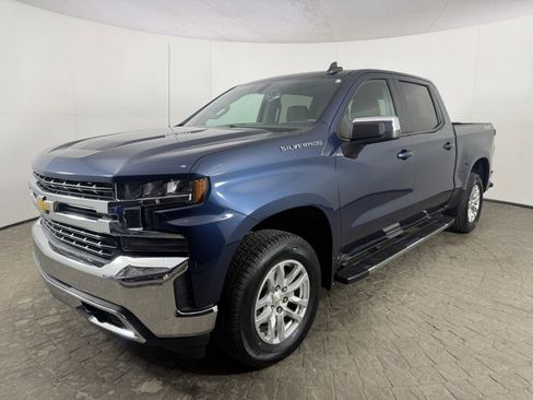 Used 2020 Chevrolet Silverado 1500 LT w/ All-Star Edition image 3
