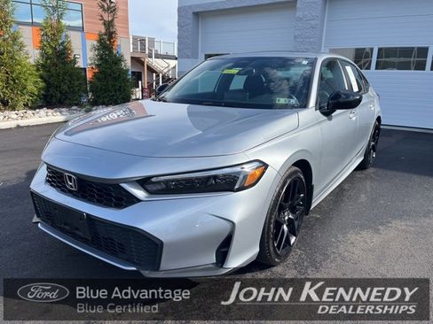 Used 2025 Honda Civic Sport image 1