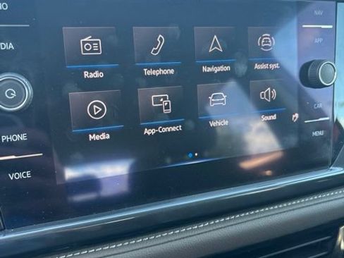 Used 2022 Volkswagen Taos SEL AWD/4WD image 12