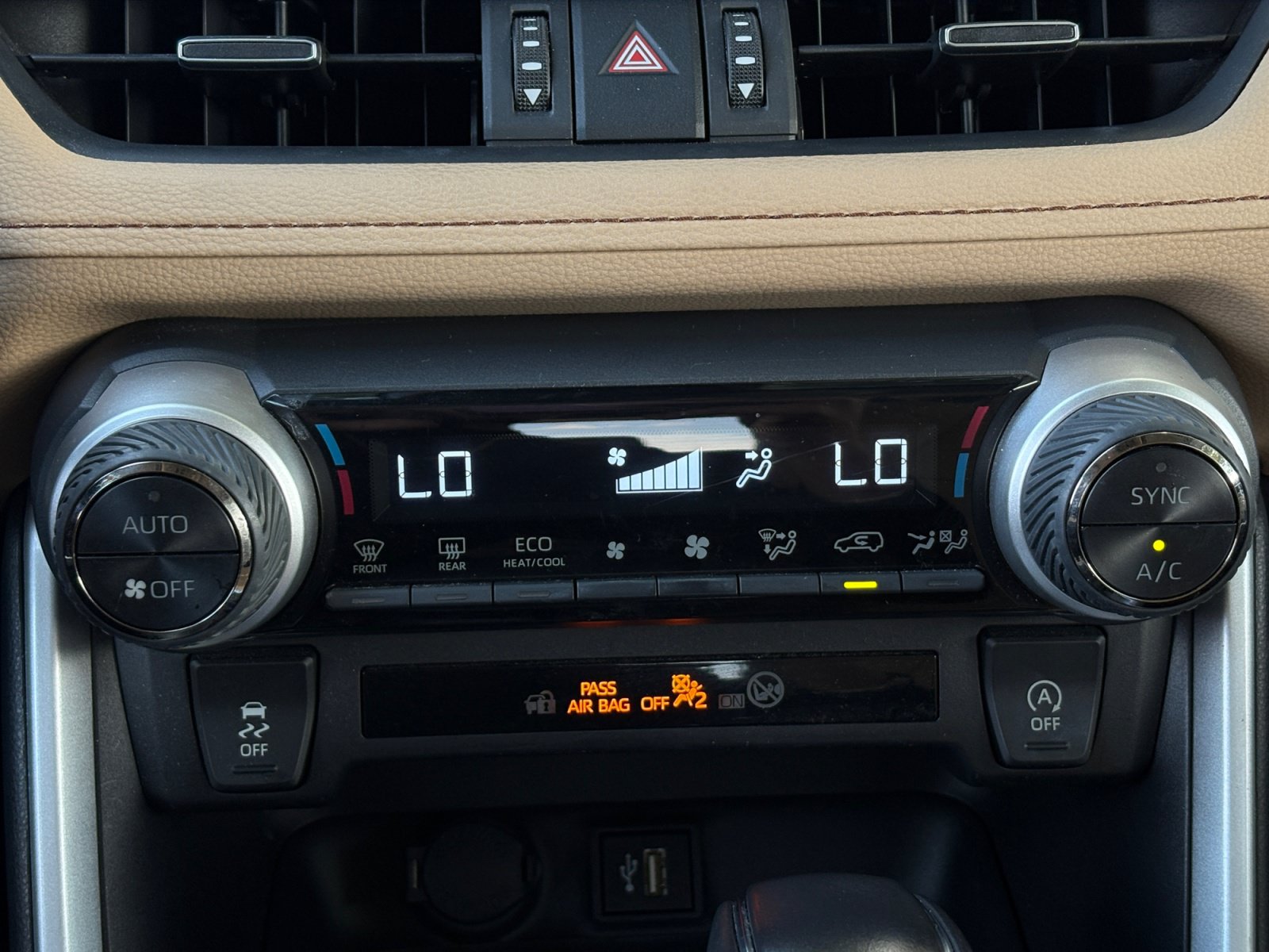 Used 2024 Toyota RAV4 XLE Premium FWD image 18