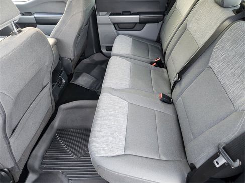 Used 2022 Ford F150 XLT w/ Trailer Tow Package image 10