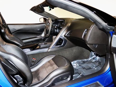 Used 2016 Chevrolet Corvette Stingray Coupe w/ Carbon Flash Badge Package image 54