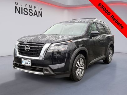 New 2025 Nissan Pathfinder SL w/ Lighting Package (N92)