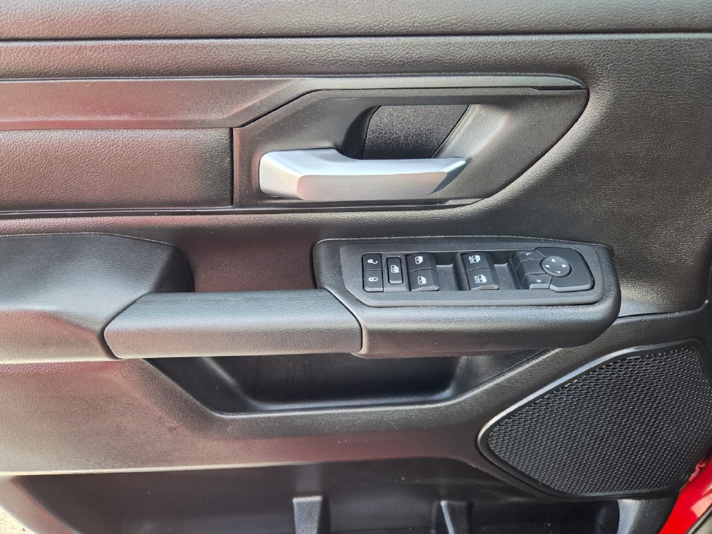 Used 2025 RAM 1500 Warlock AWD/4WD image 22