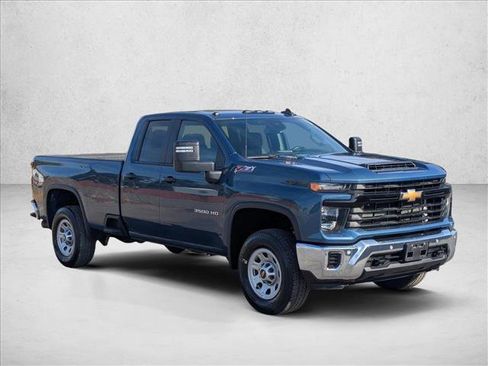 Used 2025 Chevrolet Silverado 3500 W/T w/ WT Convenience Package image 3