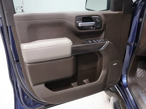 Used 2022 Chevrolet Silverado 1500 LTZ AWD/4WD image 17