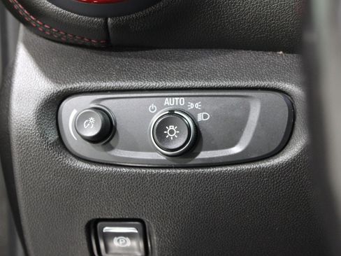 Used 2019 Chevrolet Blazer RS image 11