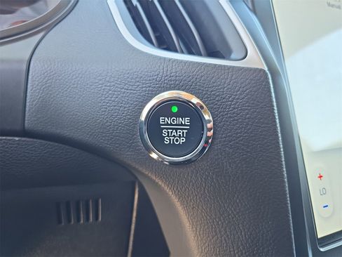 Certified 2024 Ford Edge SEL image 24