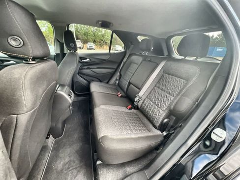 Used 2022 Chevrolet Equinox LT image 23