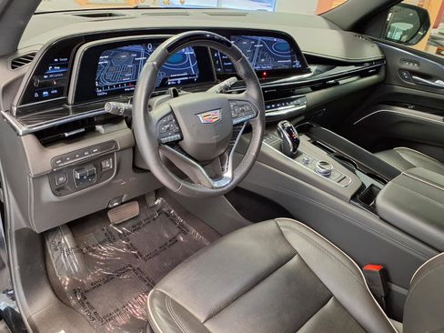 Certified 2024 Cadillac Escalade Sport AWD/4WD image 21