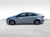 Used 2022 Toyota Corolla LE image 2