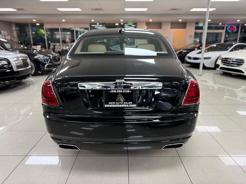 Used 2013 Rolls-Royce Ghost RWD image 5