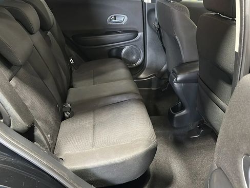Used 2018 Honda HR-V EX image 14