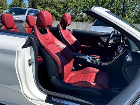 Used 2018 Mercedes-Benz C 300 Cabriolet image 9