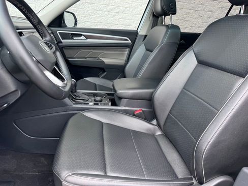 Used 2022 Volkswagen Atlas SE image 15