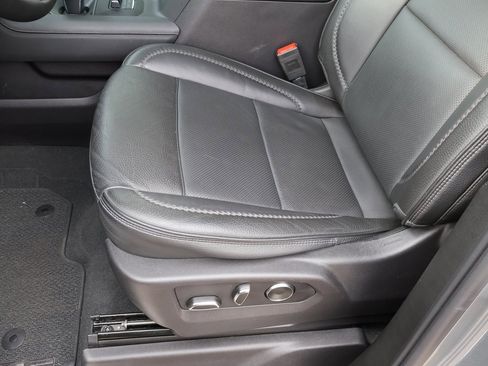 Certified 2024 GMC Sierra 1500 Denali image 43