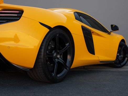 Used 2015 McLaren 650S Spider Convertible 2D image 30