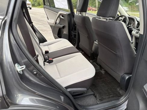 Used 2018 Toyota RAV4 XLE AWD/4WD image 33