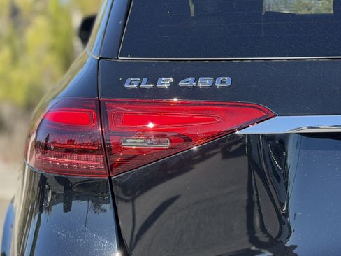 New 2026 Mercedes-Benz GLE 450 4MATIC image 11