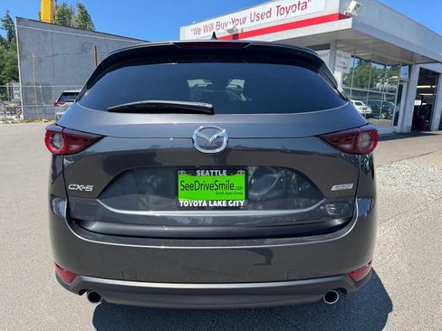 Used 2018 MAZDA CX-5 Touring FWD image 4