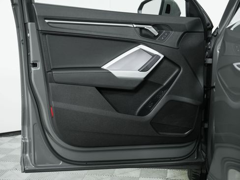 Certified 2024 Audi Q3 2.0T Premium image 17