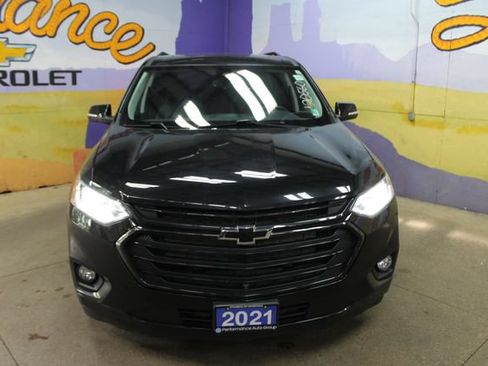 Used 2021 Chevrolet Traverse Premier w/ Redline Edition AWD/4WD image 3