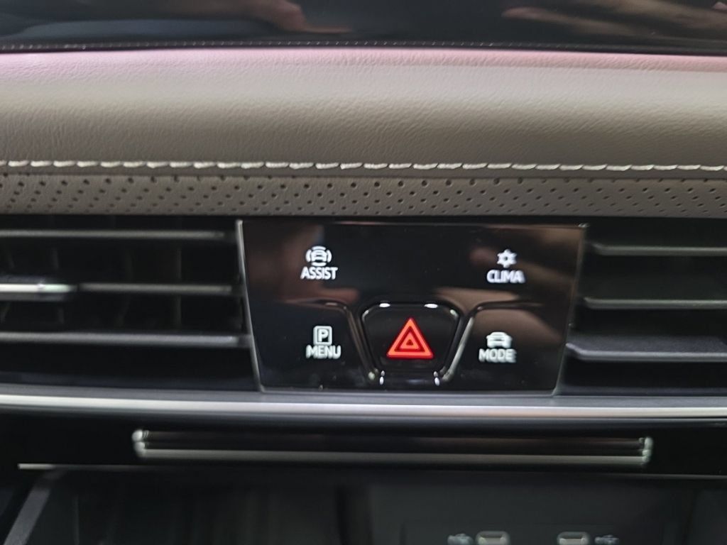 New 2026 Volkswagen Atlas SEL AWD/4WD image 44