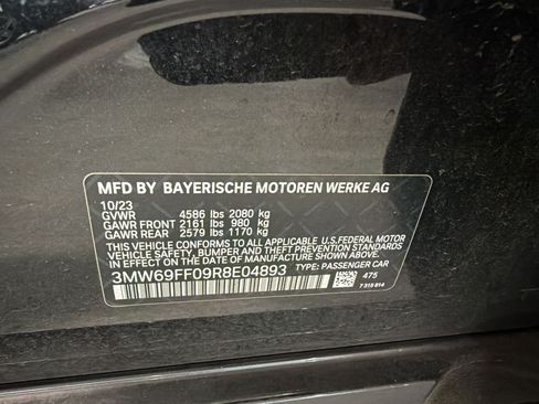Used 2024 BMW 330i Sedan w/ Premium Package RWD image 11