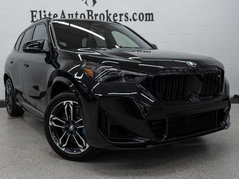 Used 2024 BMW X1 w/ M Sport Line w/ Premium Package image 7