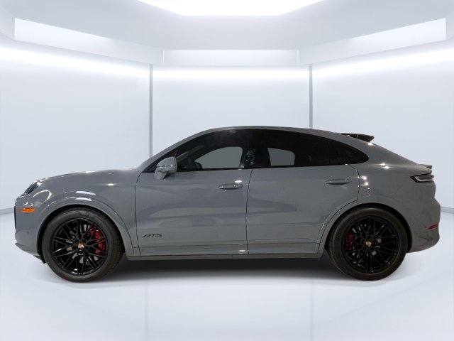 Certified 2025 Porsche Cayenne GTS AWD/4WD image 2