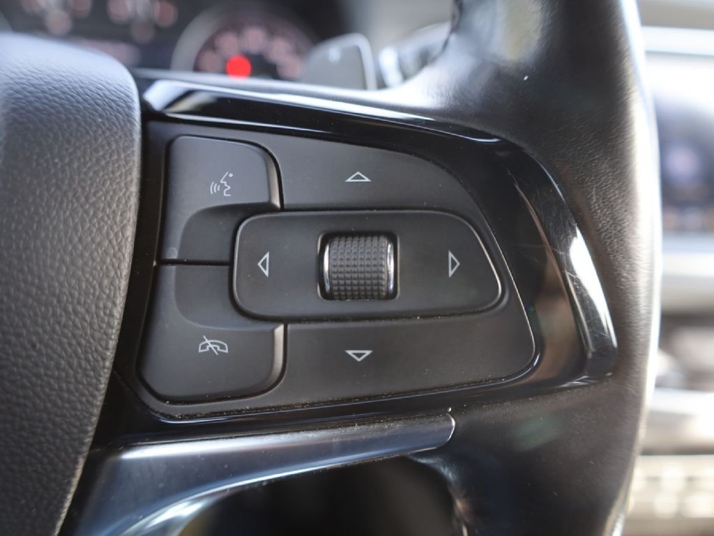 Used 2022 Buick Enclave Essence AWD/4WD image 41