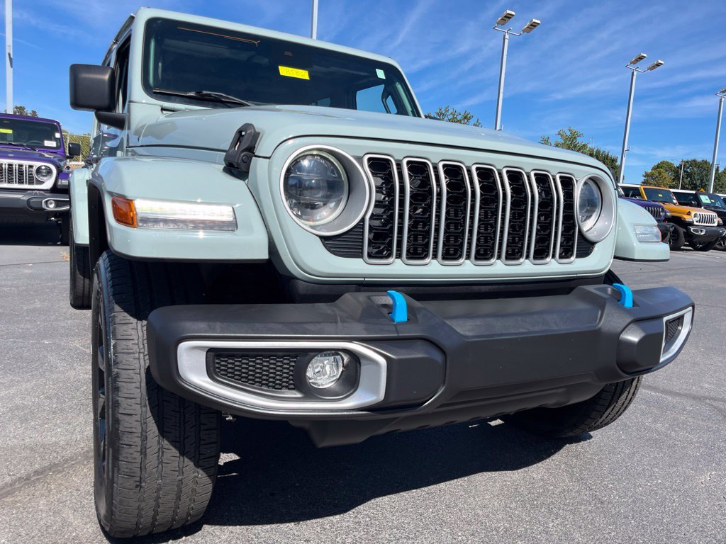 Used 2024 Jeep Wrangler Unlimited Sahara w/ Safety Group AWD/4WD image 48