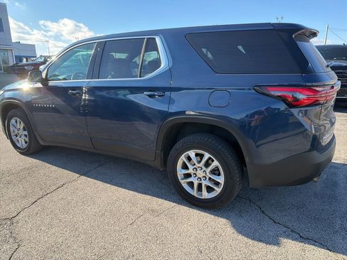 Used 2022 Chevrolet Traverse LS image 7