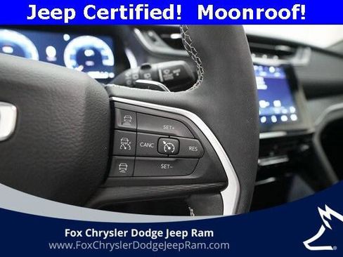 Certified 2023 Jeep Grand Cherokee Altitude image 18