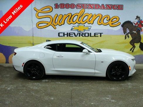 Used 2018 Chevrolet Camaro LT image 1