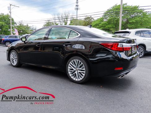 Used 2016 Lexus ES 350 w/ Luxury Package w/Wood Trim FWD image 4