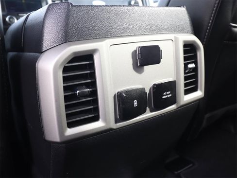 Certified 2020 Ford F250 Lariat w/ Lariat Ultimate Package image 10