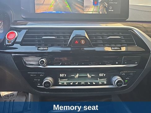 Used 2022 BMW M5 w/ Executive Package image 11