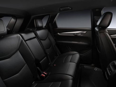 New 2026 Cadillac XT5 Luxury w/ LPO, Floor Liner Package AWD/4WD image 12