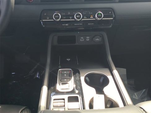 New 2025 Honda Pilot EX-L image 18